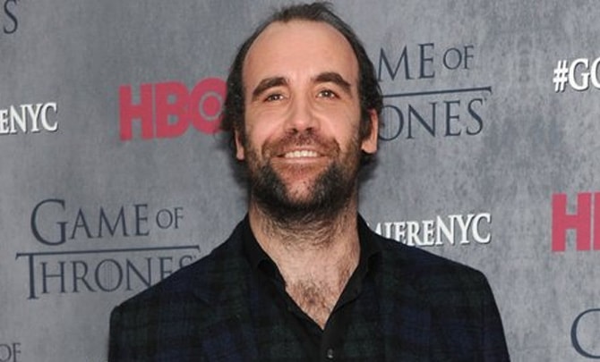 How tall is Rory McCann?